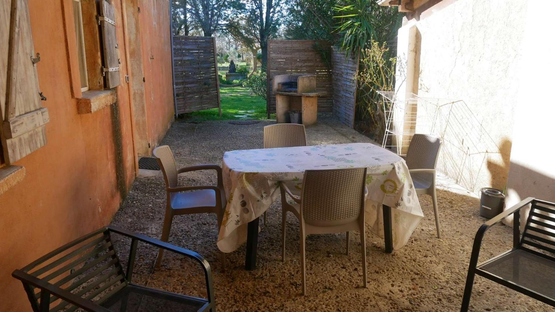 Appartement Mas Maurane - Le Bougainvillier à Tarascon Extérieur photo